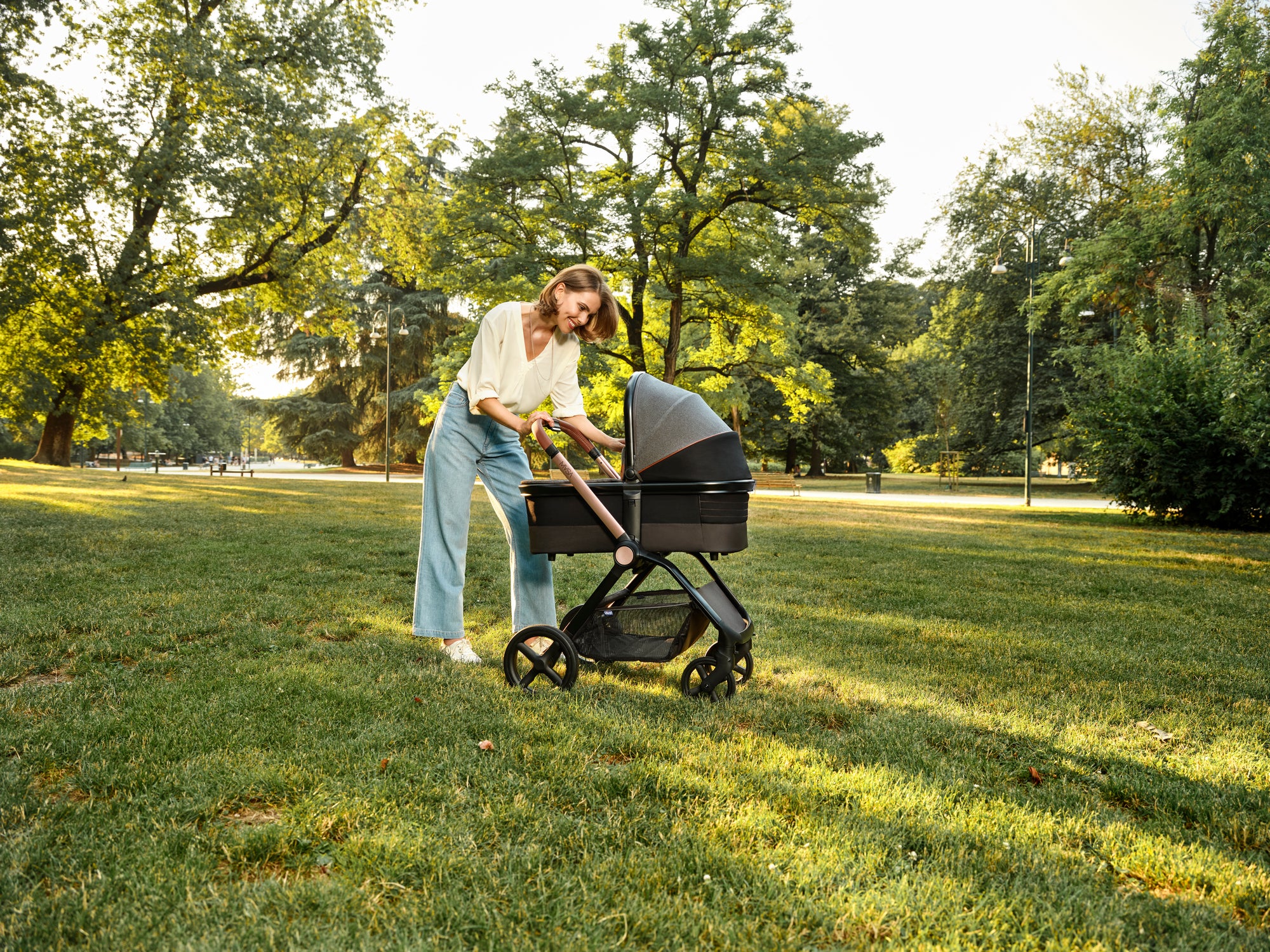 Chicco Mysa Travel System Grey